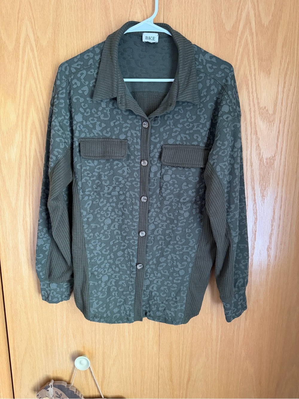 BKE Women’s Olive Green Button-Front Jacket